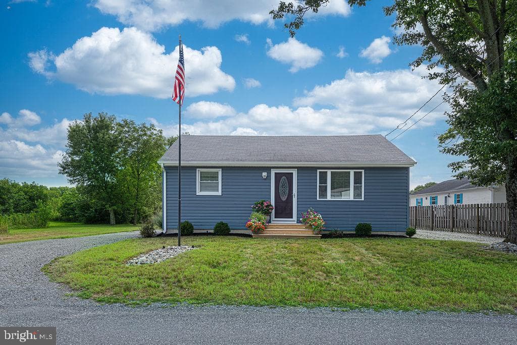 36384 Poplar Neck Road photo 1