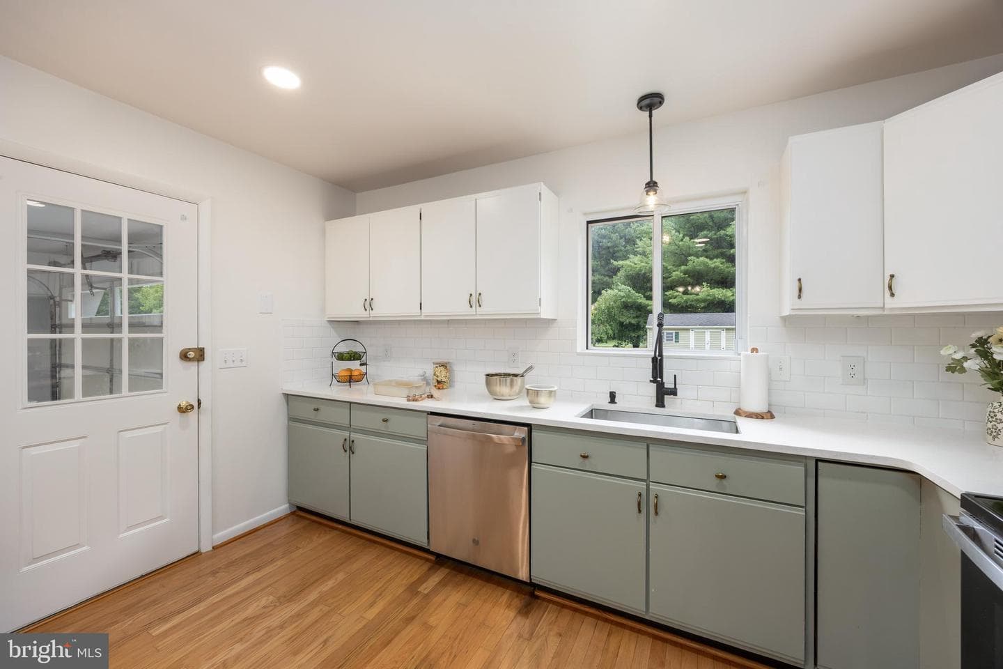 1803 S Mill Drive photo 9
