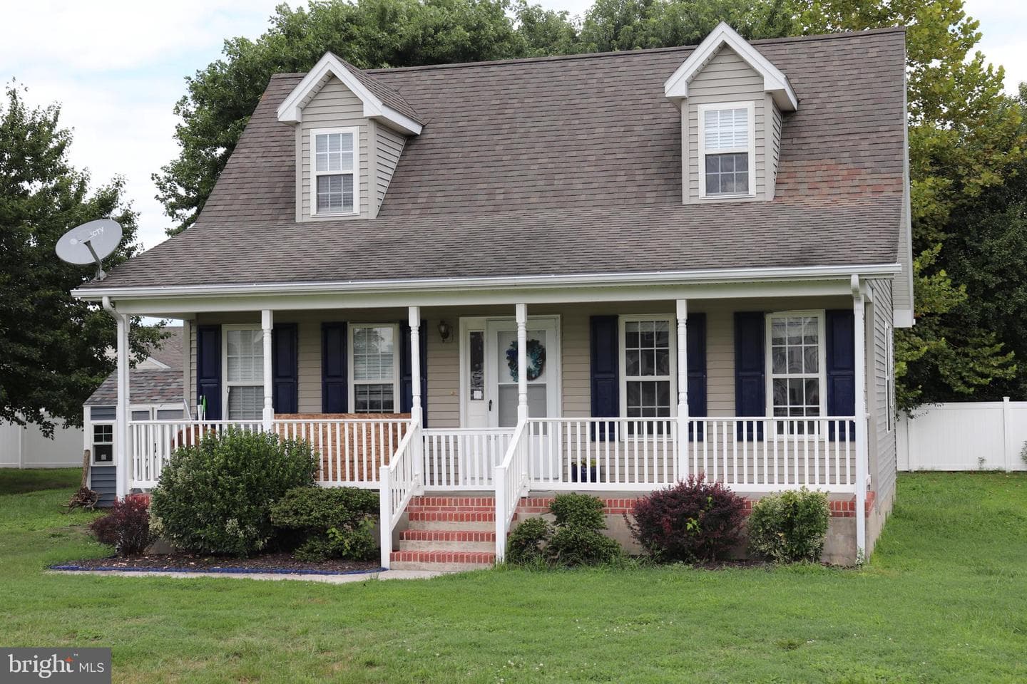 34762 Main Street photo 1