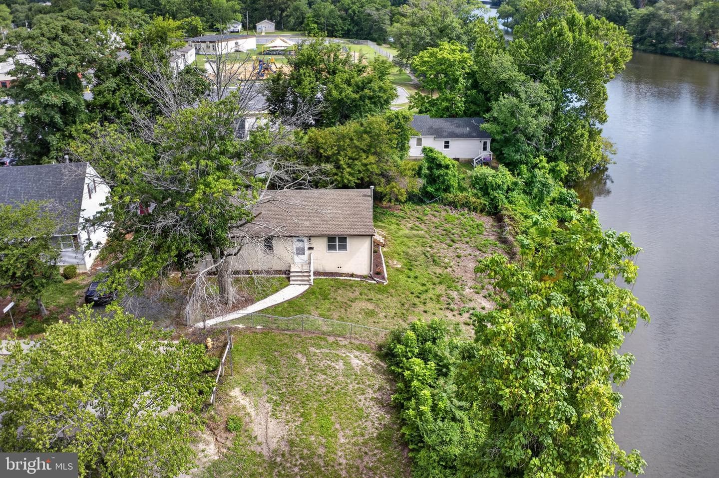 403 Rose Street photo 1
