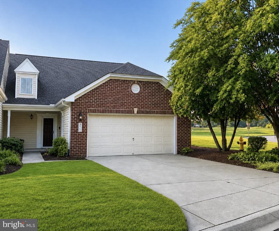 9042 Executive Club Drive photo 1