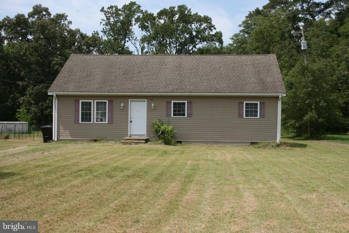 9854 Sharptown Road photo 1
