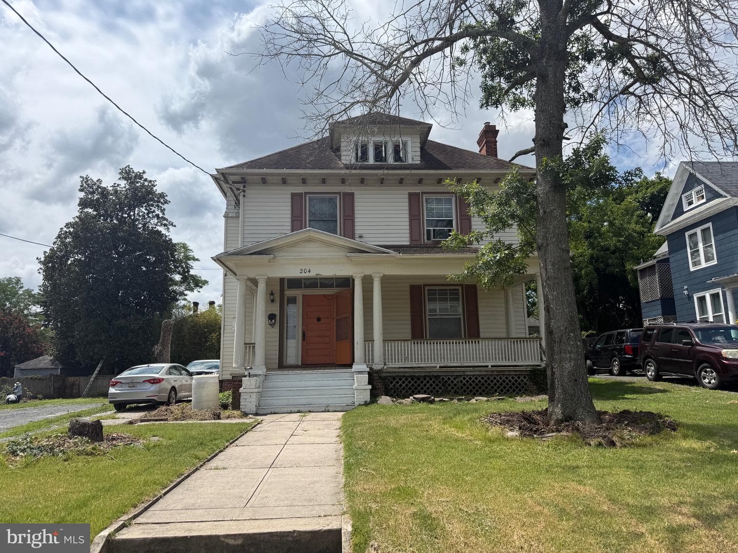 204 Elizabeth Street photo 1