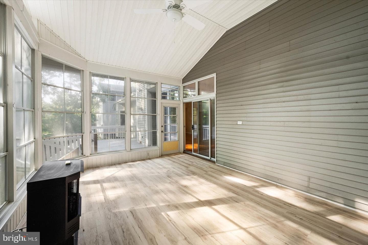 532 Ocean Parkway photo 26