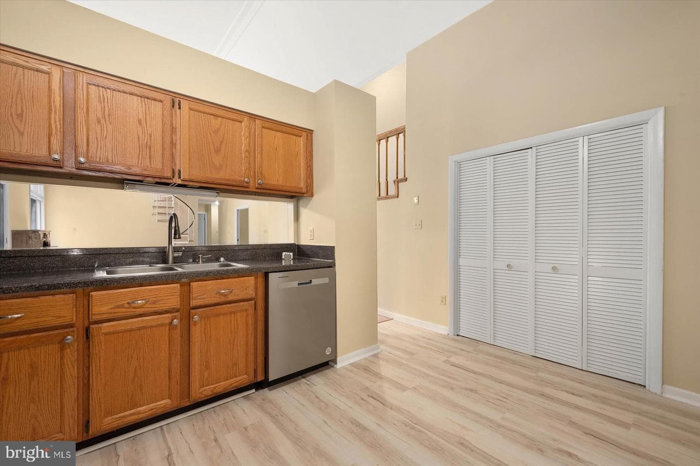 532 Ocean Parkway photo 40