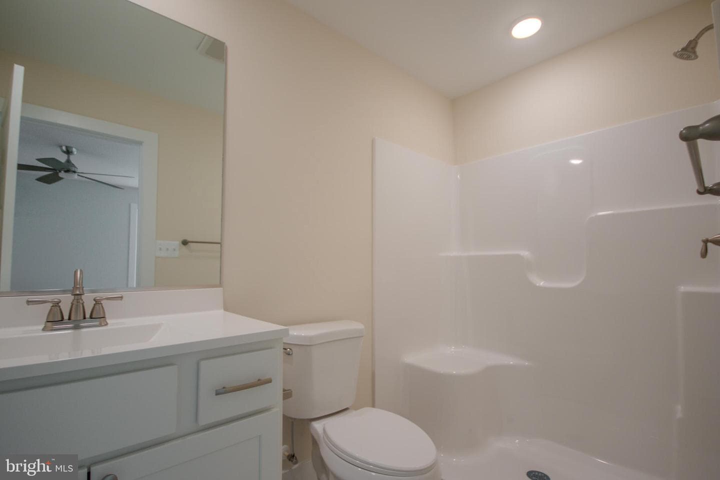 1 Tiller Lane photo 32