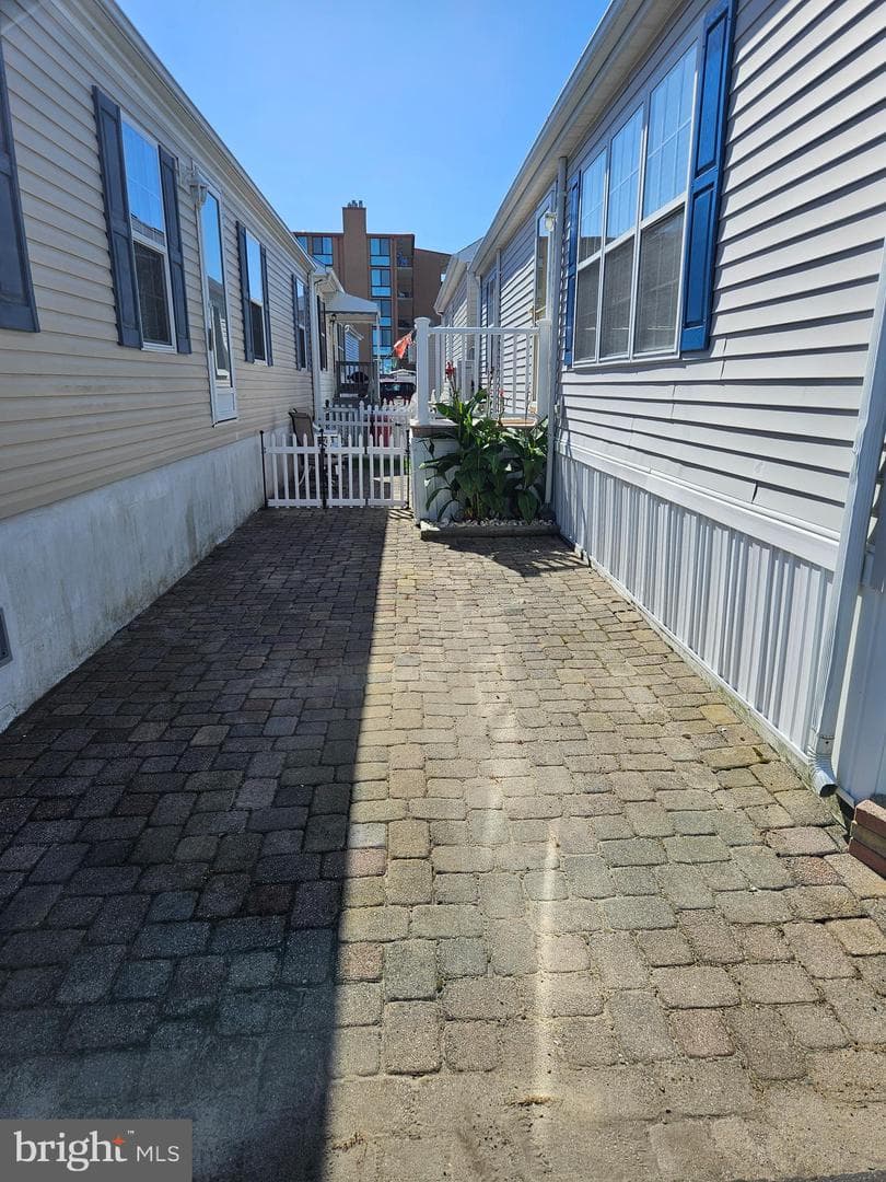247 Mallard Lane photo 4