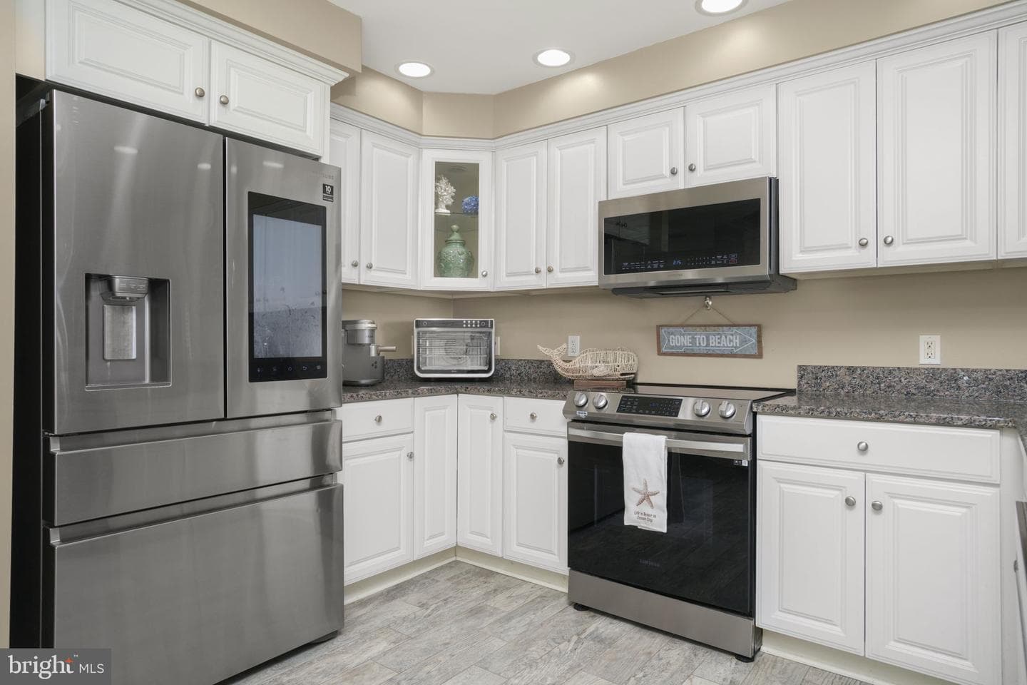 5901 Atlantic Avenue #201 photo 20
