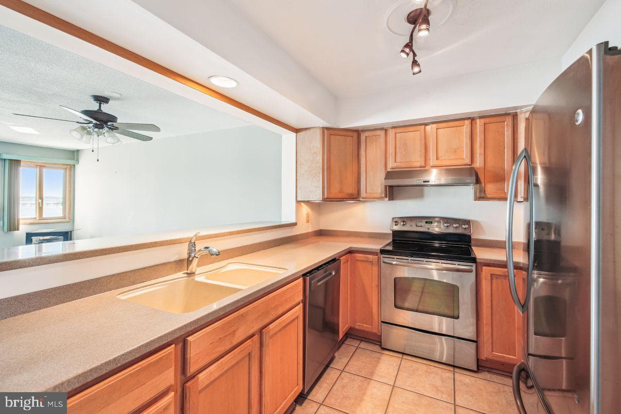305 Seabay Lane #c7 photo 4