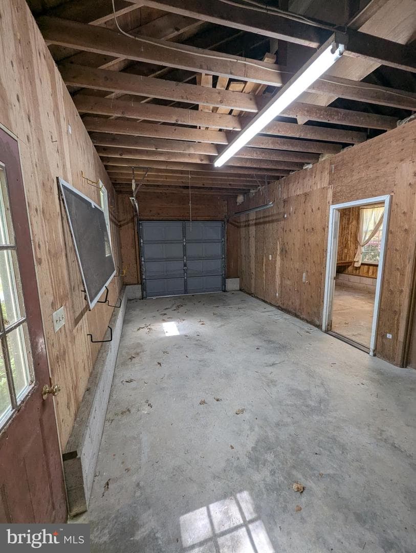 2033 Wildwood Trail photo 22