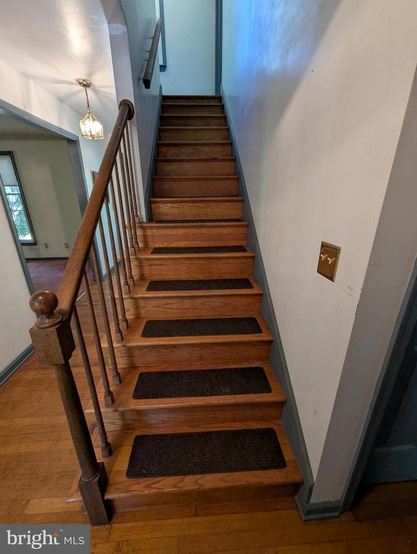 2033 Wildwood Trail photo 60