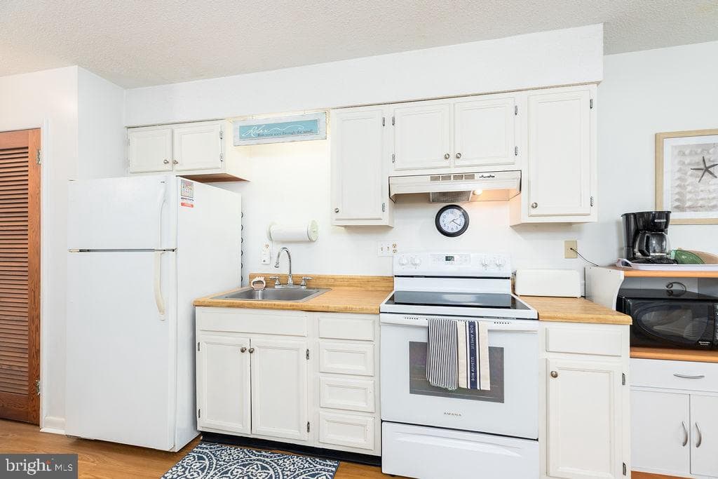 105 17th Street #7a photo 11