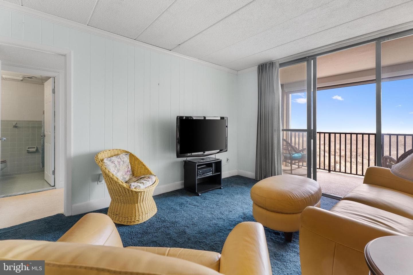 5907 Atlantic Avenue #205 photo 26