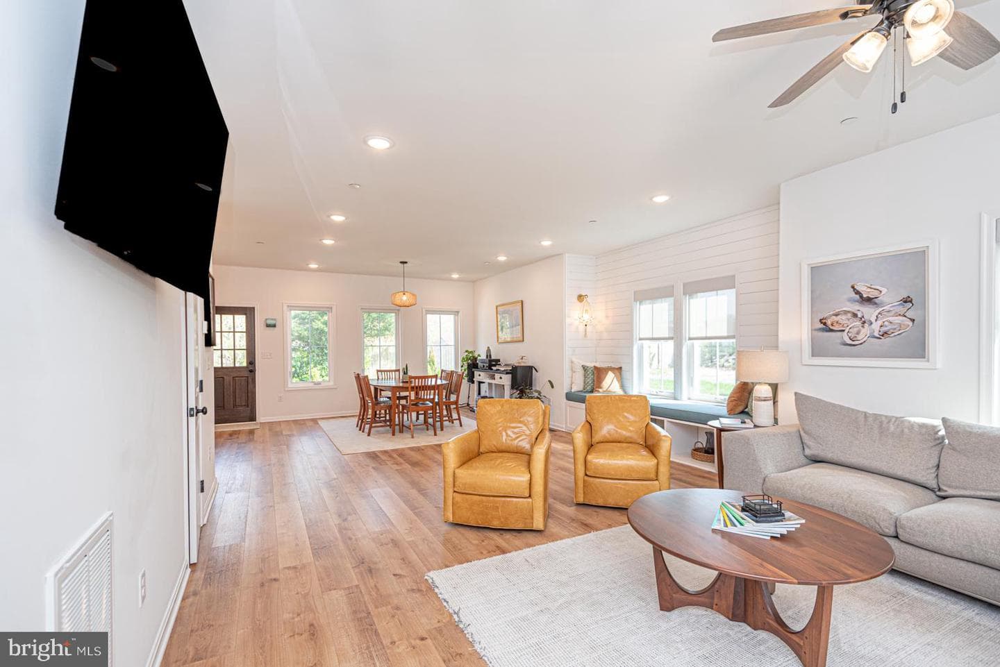 349 Walnut Hill Drive photo 6