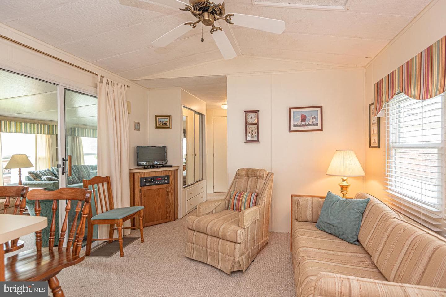 277 Woodhaven Court photo 13