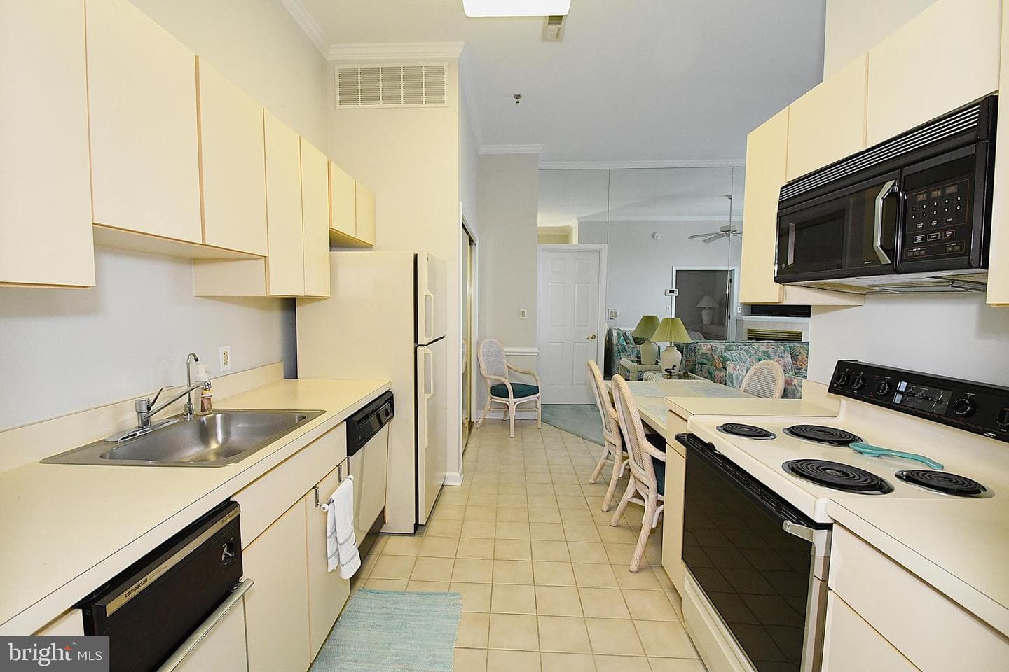 201 S Heron Drive #11e photo 13