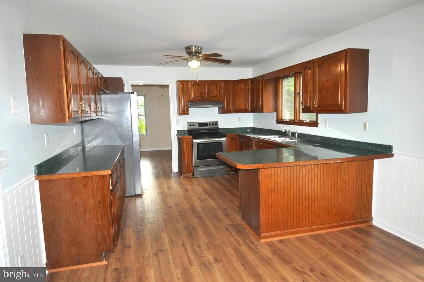 917 Acorn Circle photo 15