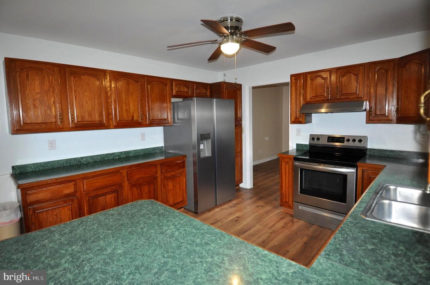 917 Acorn Circle photo 16