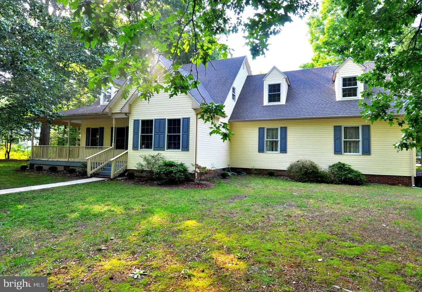 917 Acorn Circle photo 3