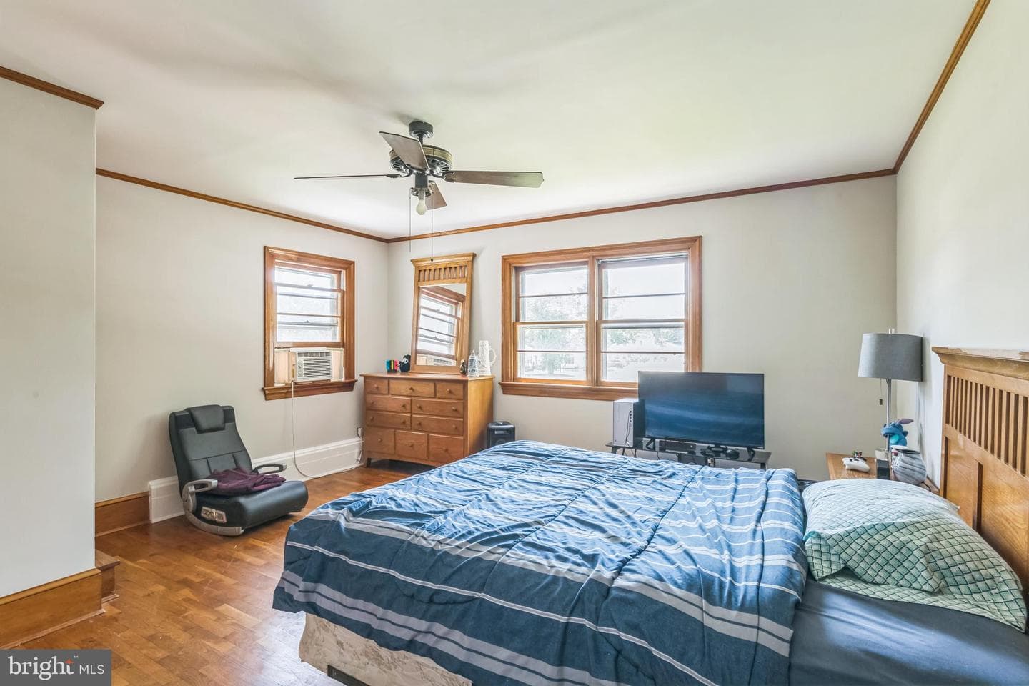 110 Ironshire Street photo 18