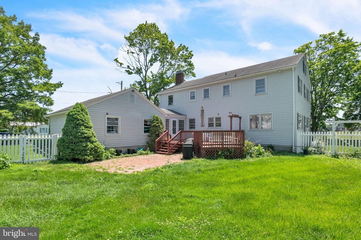 110 Ironshire Street photo 22