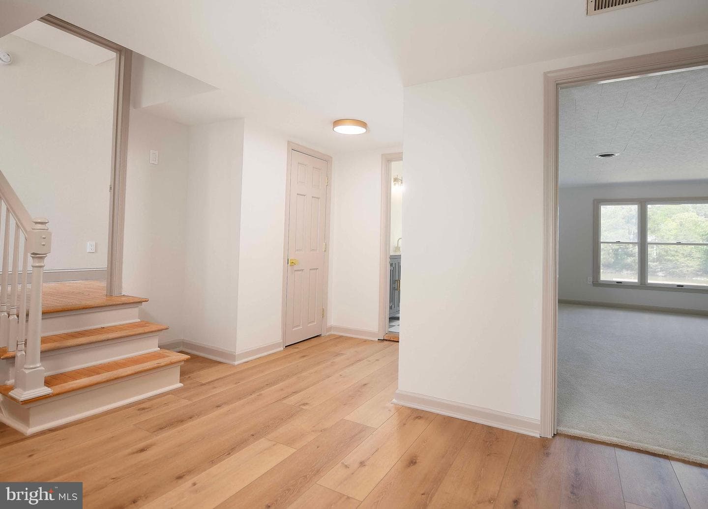 12217 Ocean Gateway photo 45