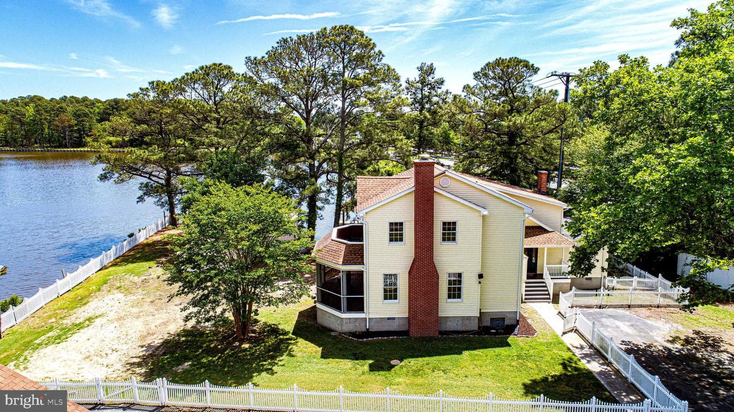 12217 Ocean Gateway photo 9