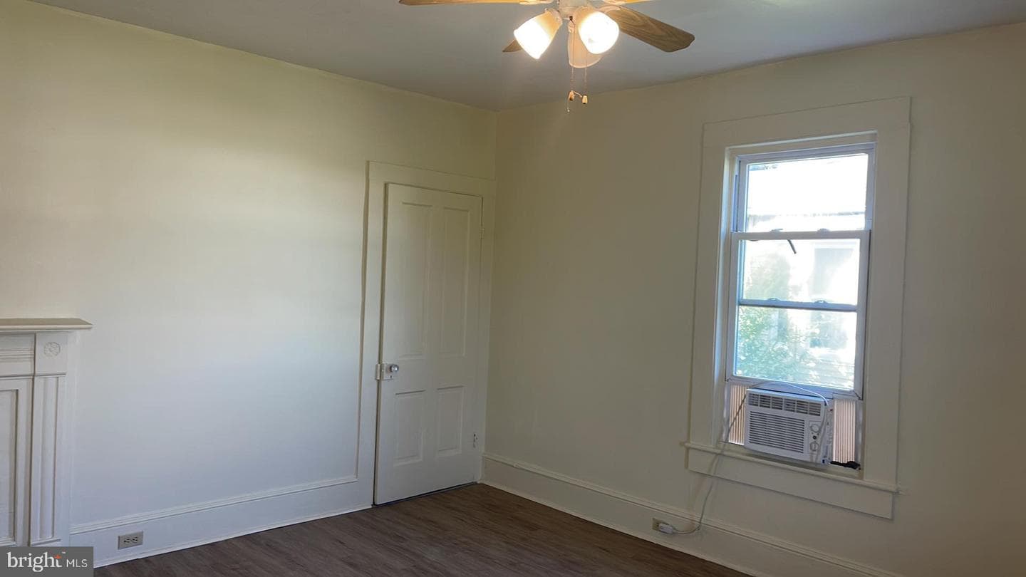 1015 Clarke Avenue photo 11