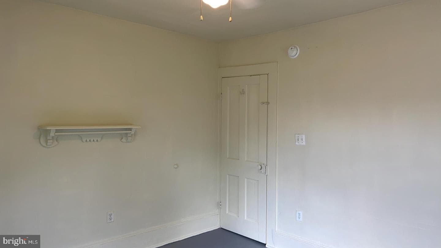 1015 Clarke Avenue photo 7