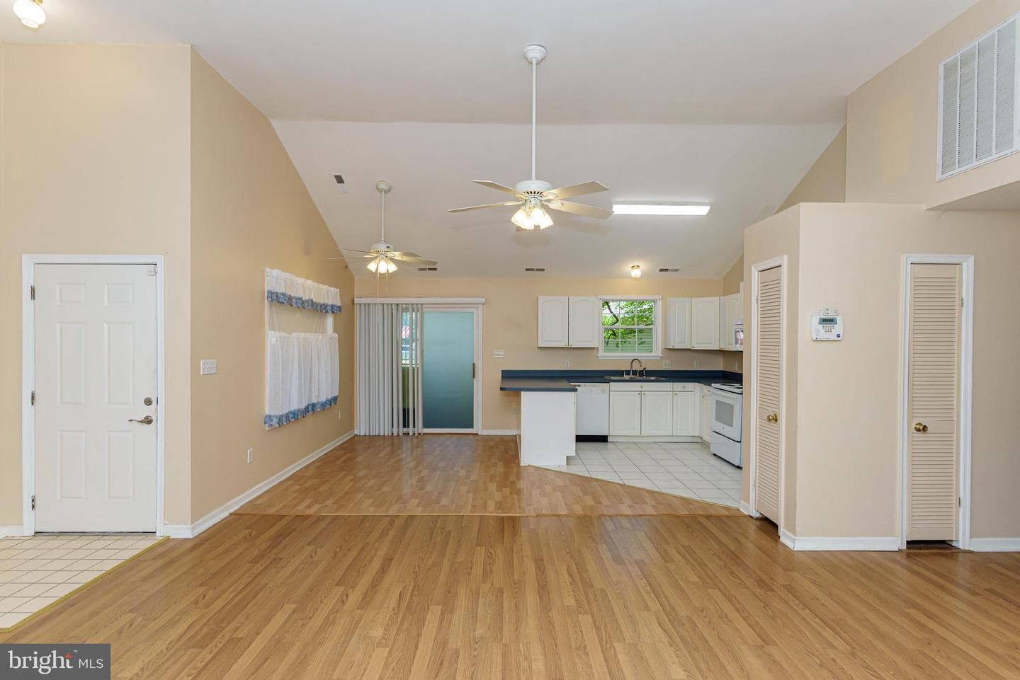 1040 Ocean Parkway photo 9
