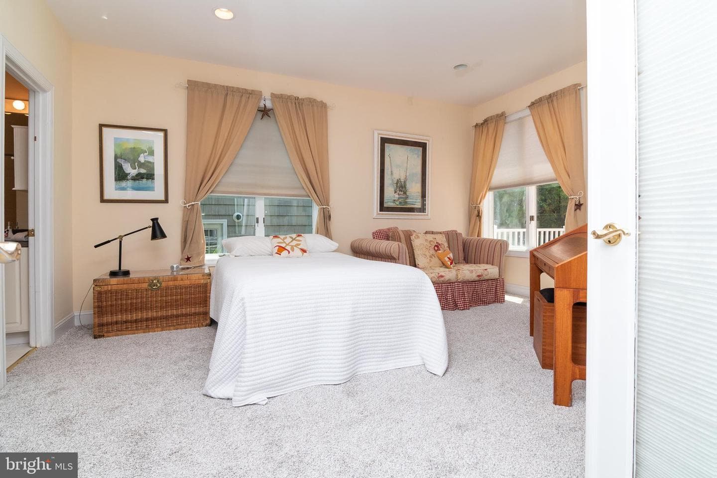 13525 Madison Avenue photo 31