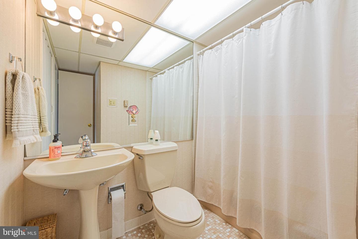 745 Mooring Road #406 photo 16
