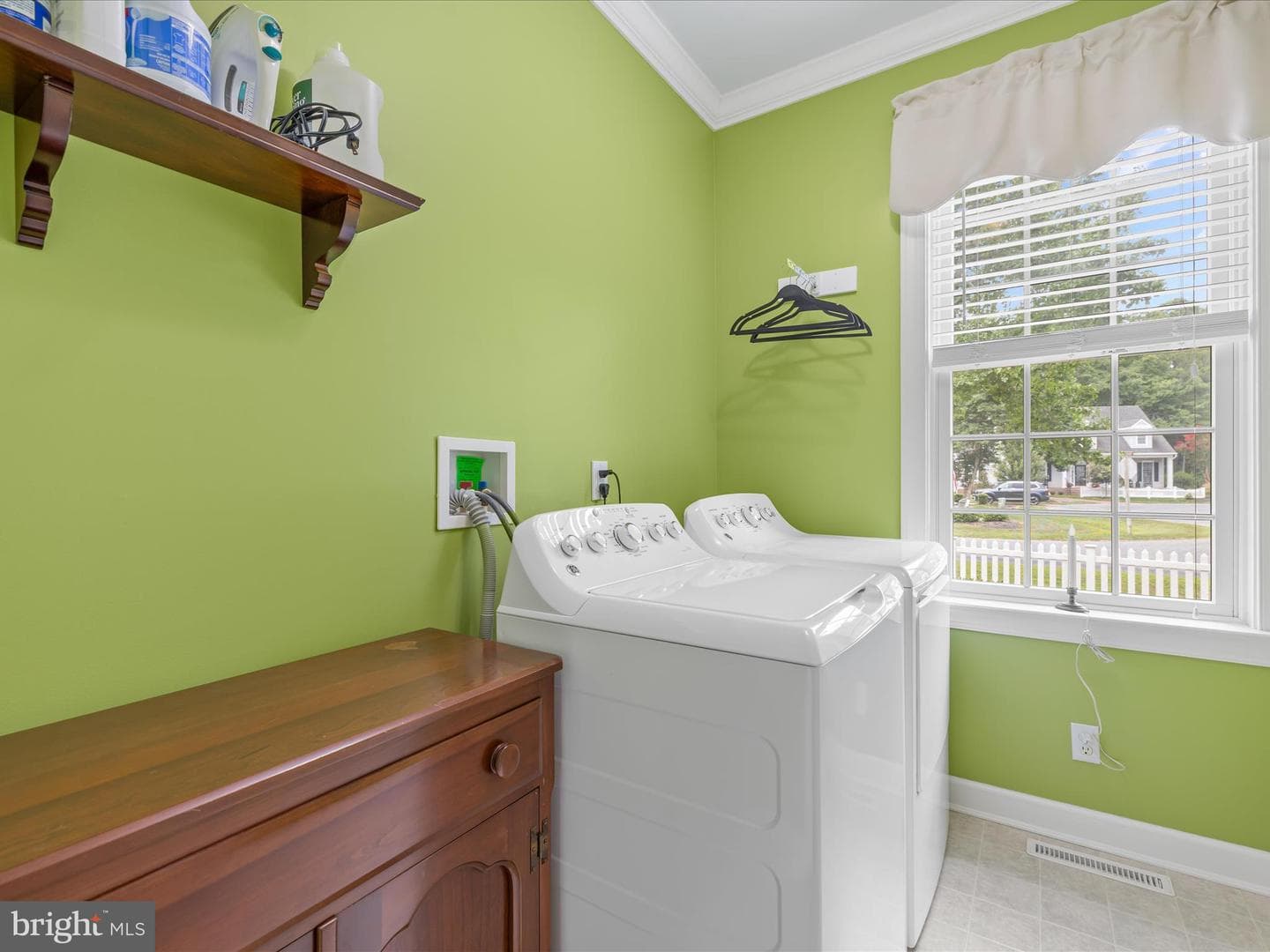 1619 Mercers Way photo 25
