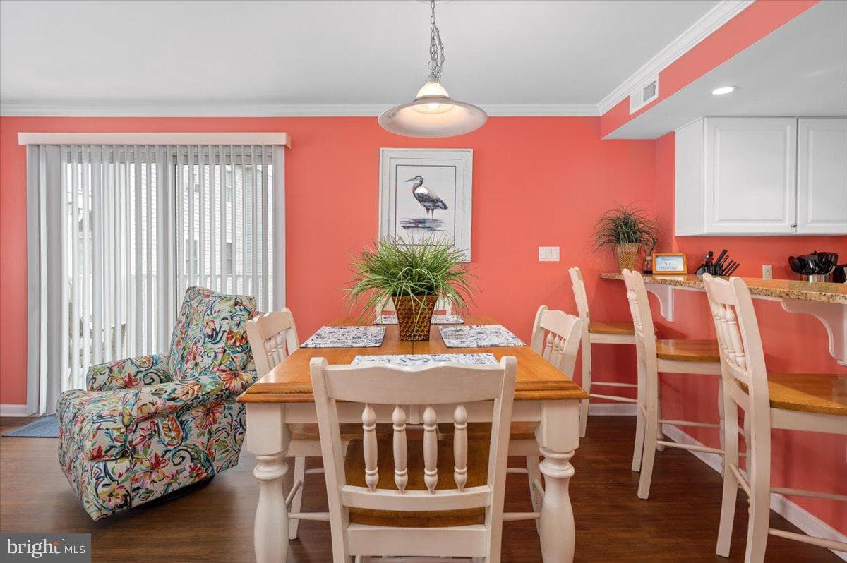 107 Somerset Street #204 photo 18