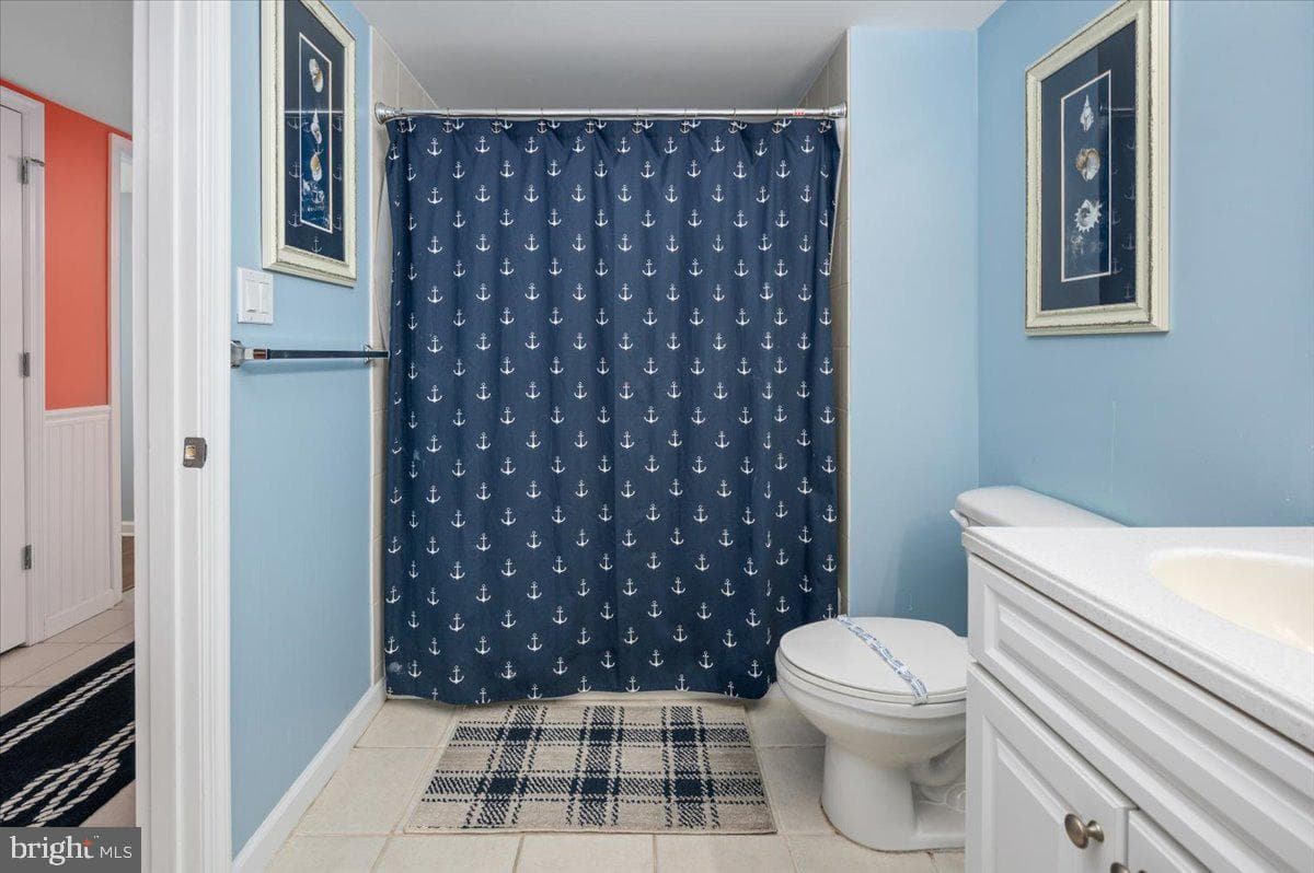 107 Somerset Street #204 photo 31