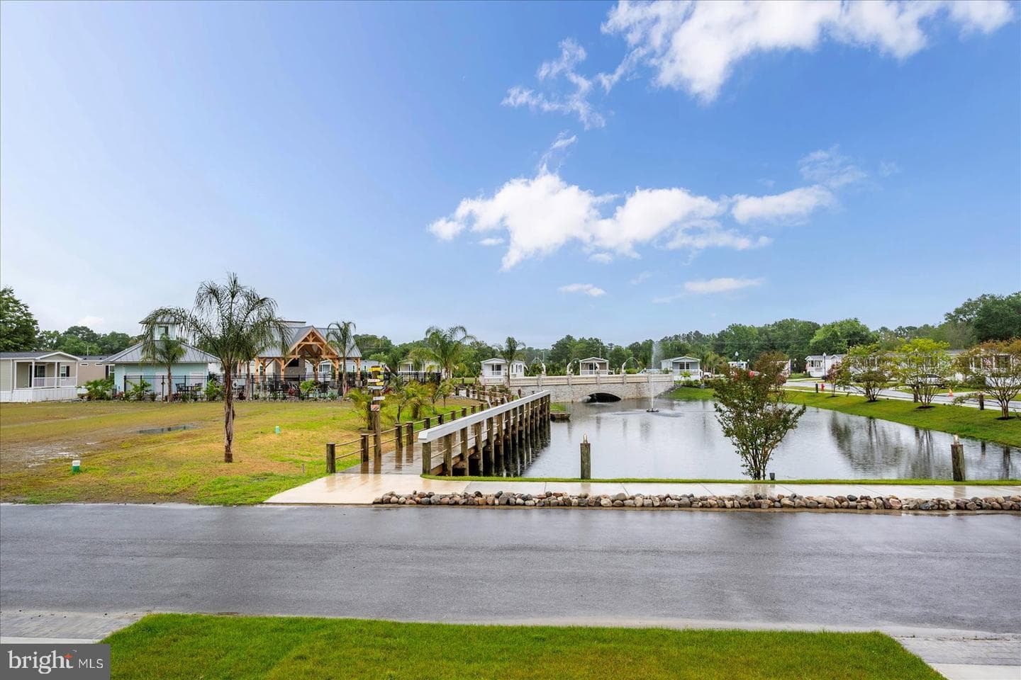 9814 Salt Life Lane photo 29