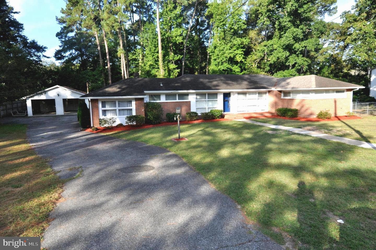 18 Greenway Avenue photo 4