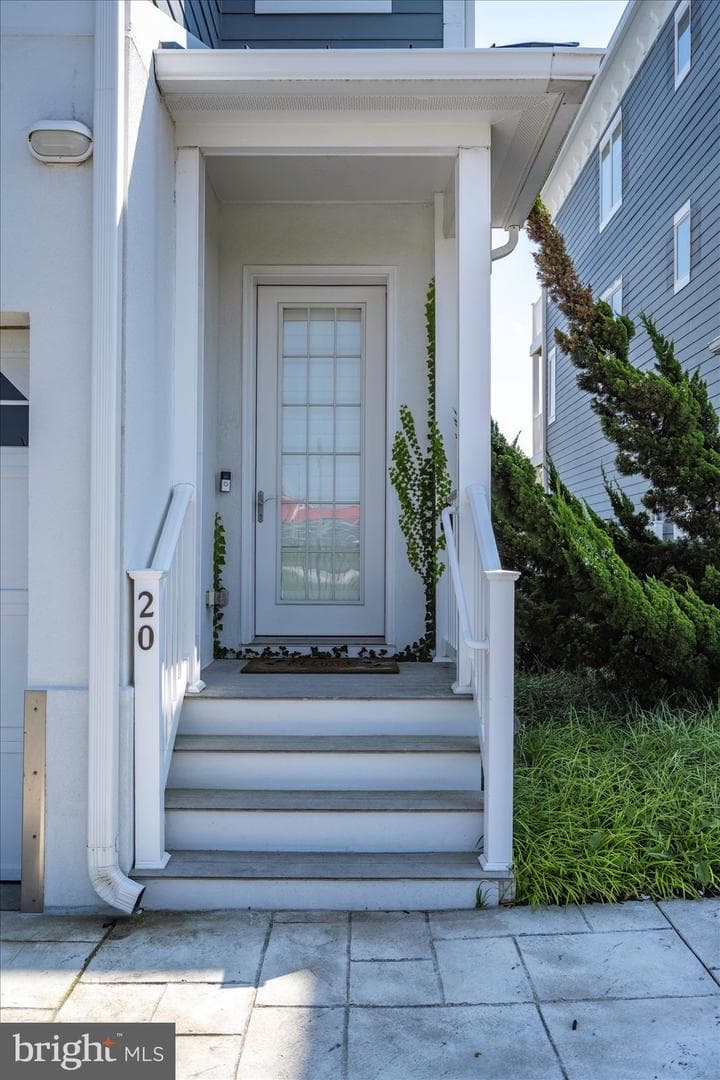13000 Marina View Lane #20 photo 3