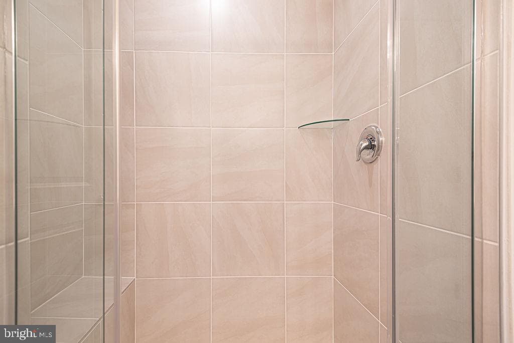 71 Hingham Lane photo 36