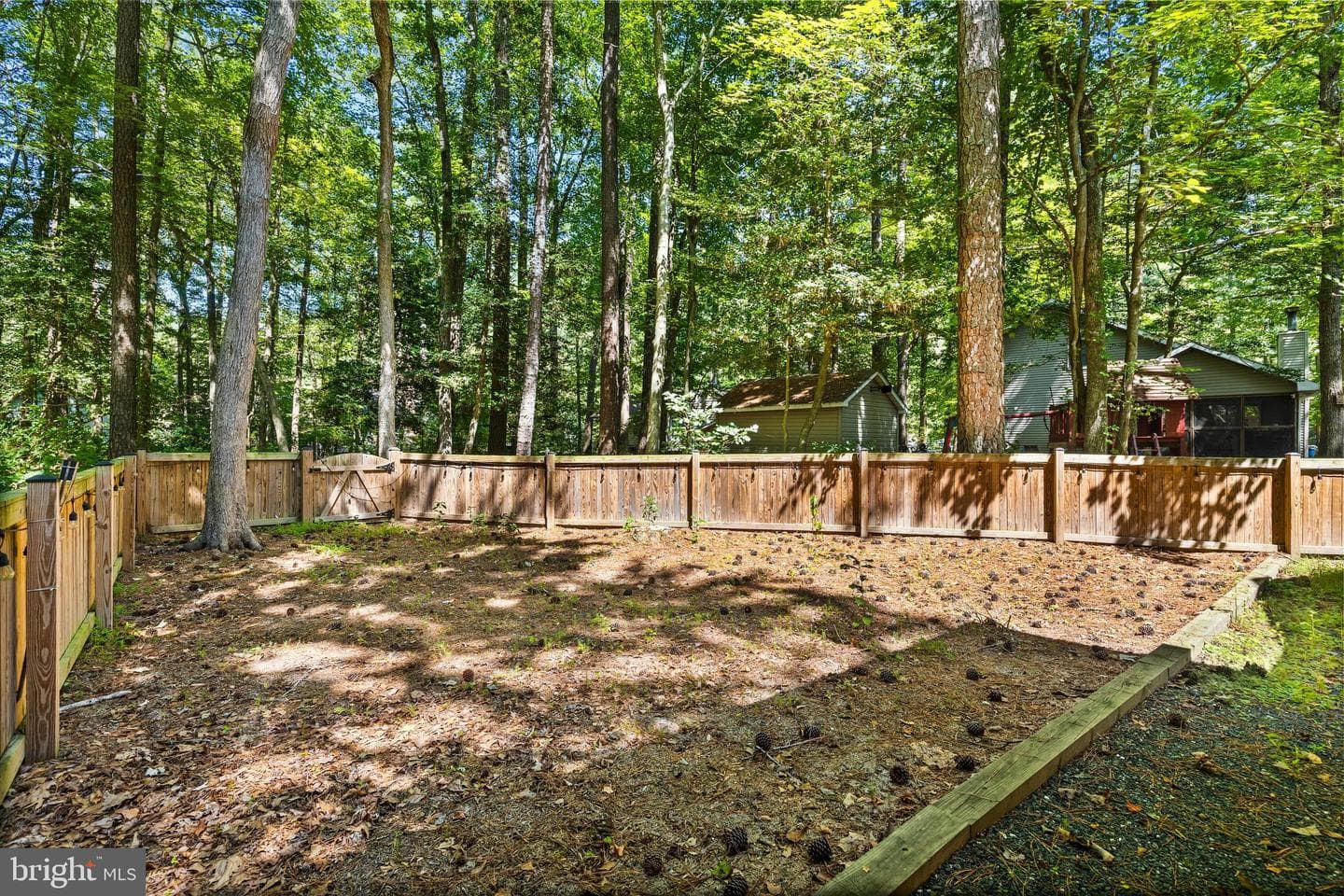 4 Haven End photo 32
