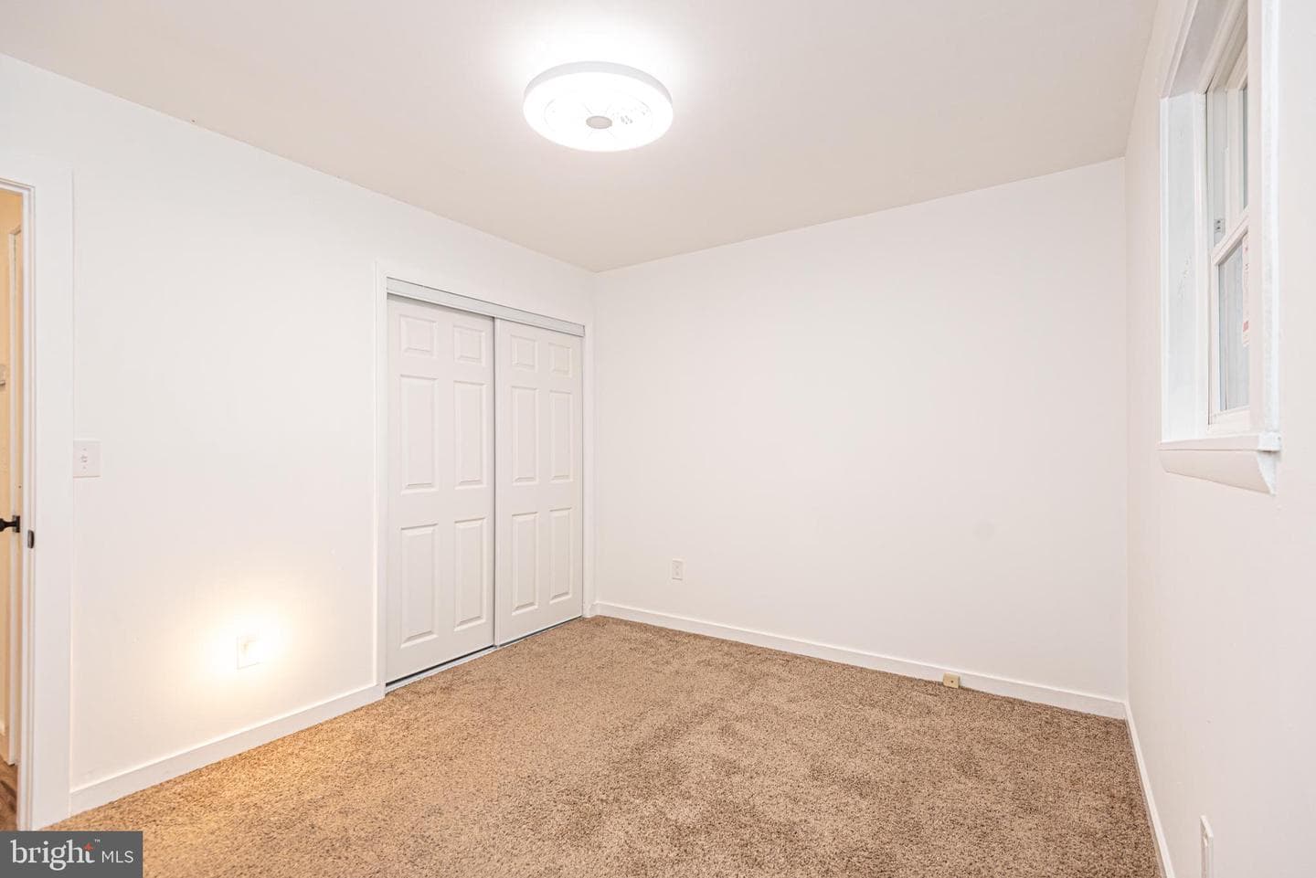 14 Hickory Way photo 12
