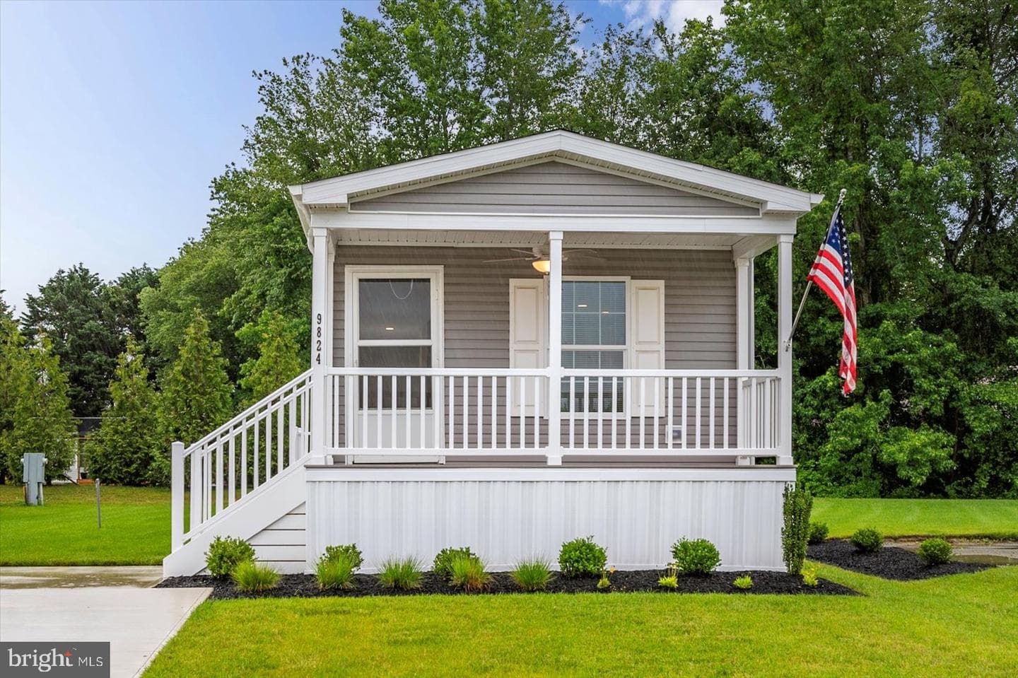9824 Salt Life Lane photo 34