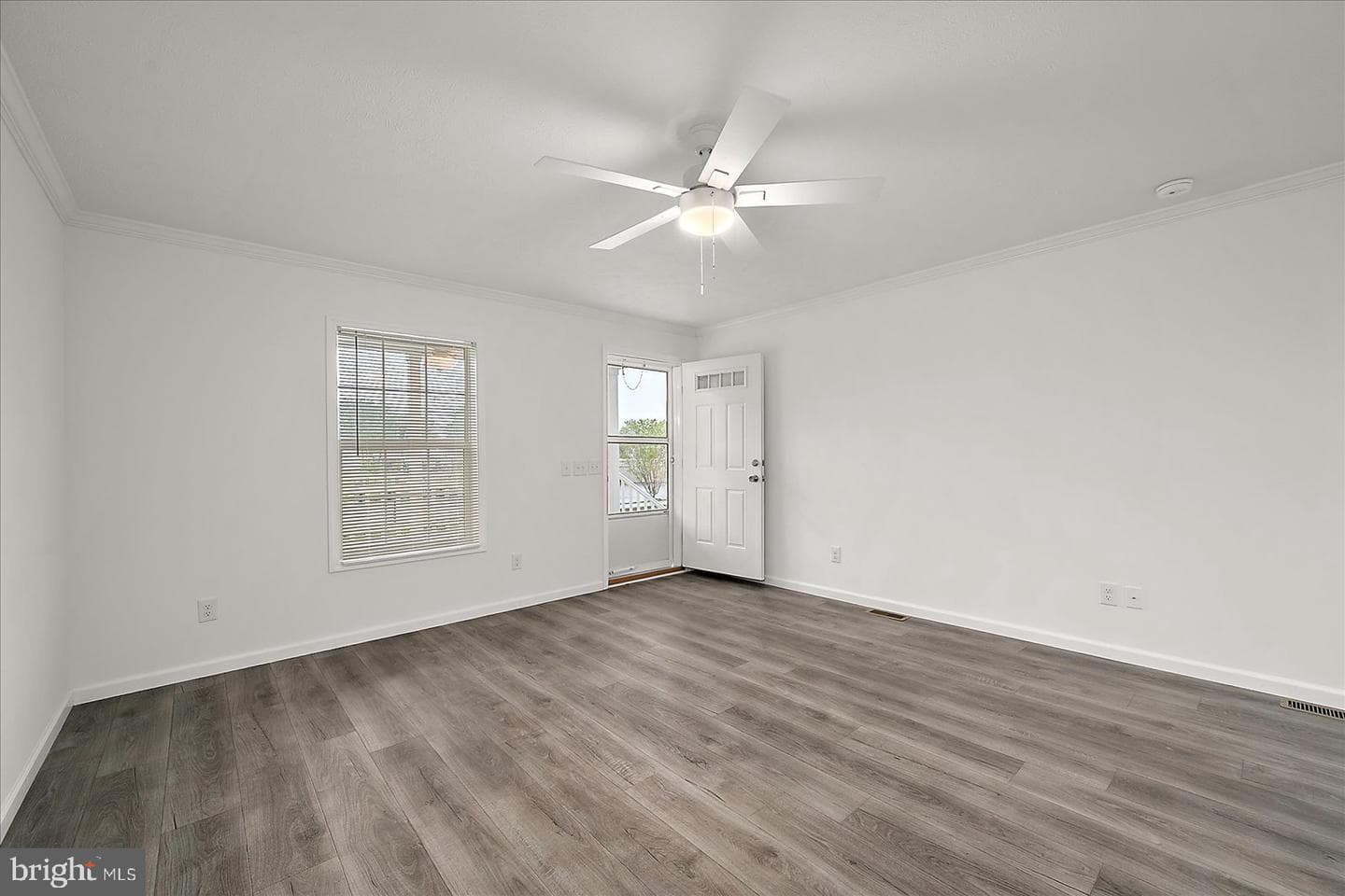 9824 Salt Life Lane photo 4