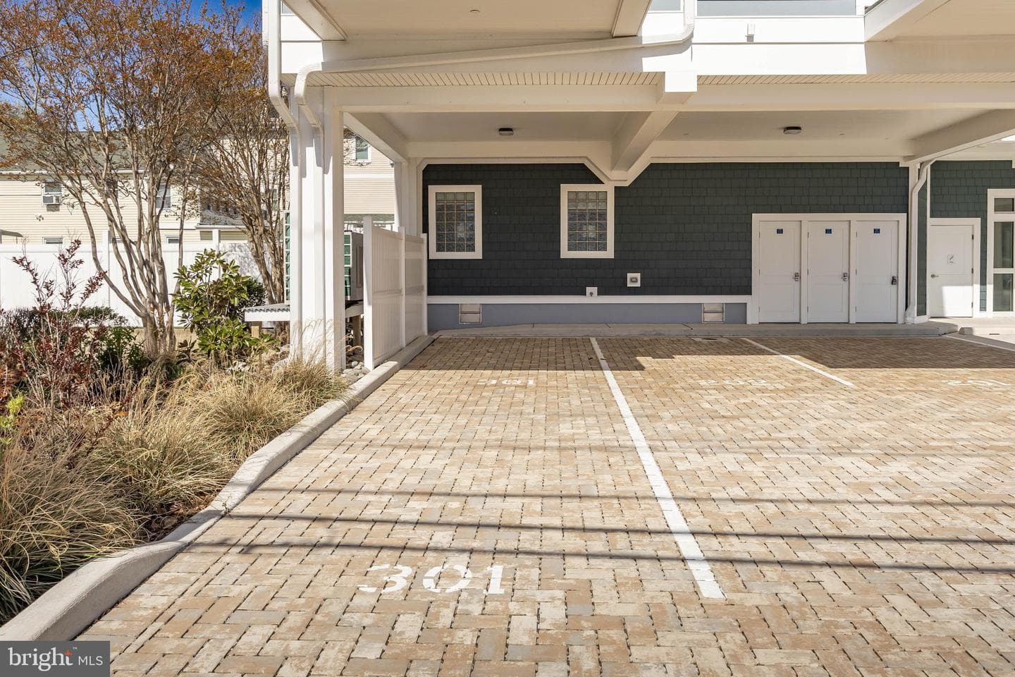 1505 Saint Louis Avenue #301 photo 25