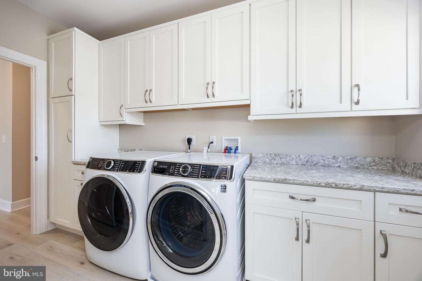 1505 Saint Louis Avenue #301 photo 8
