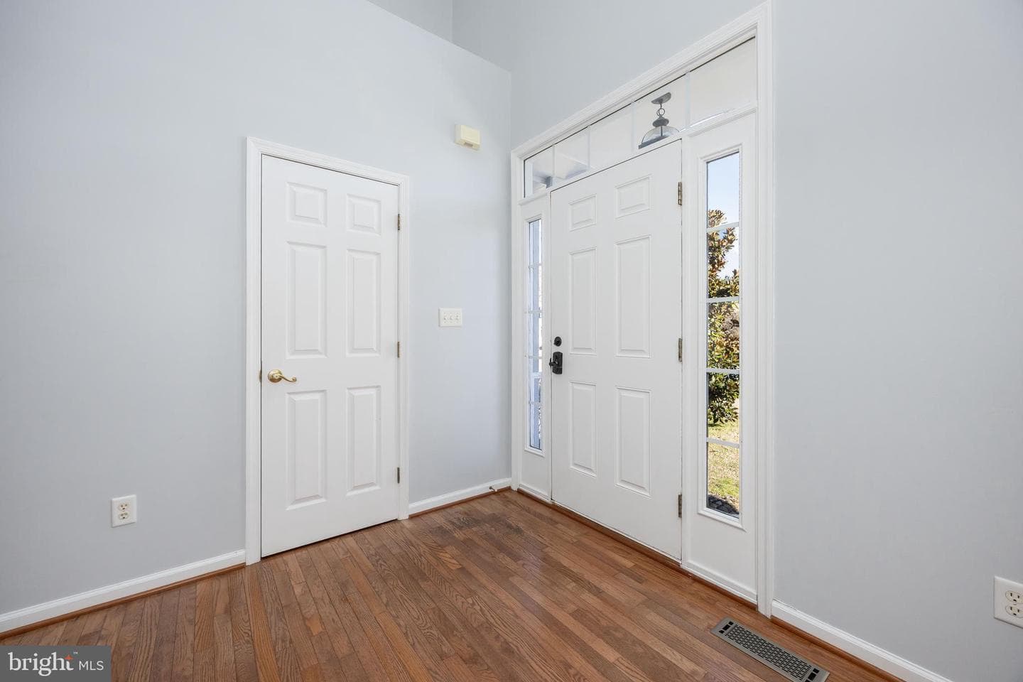 2606 Cambrook Drive photo 12