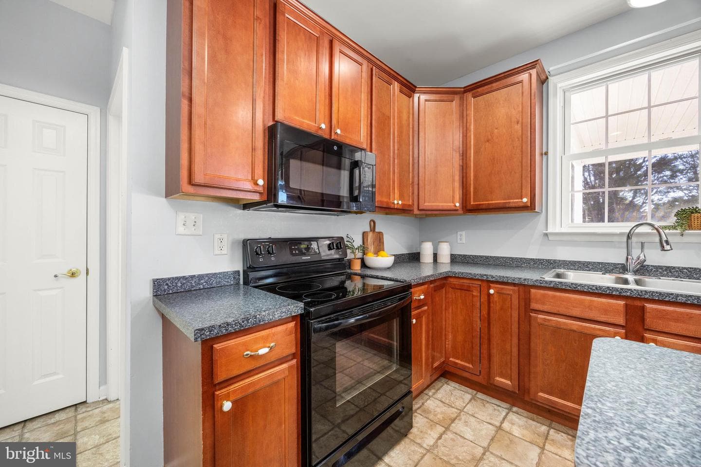 2606 Cambrook Drive photo 34