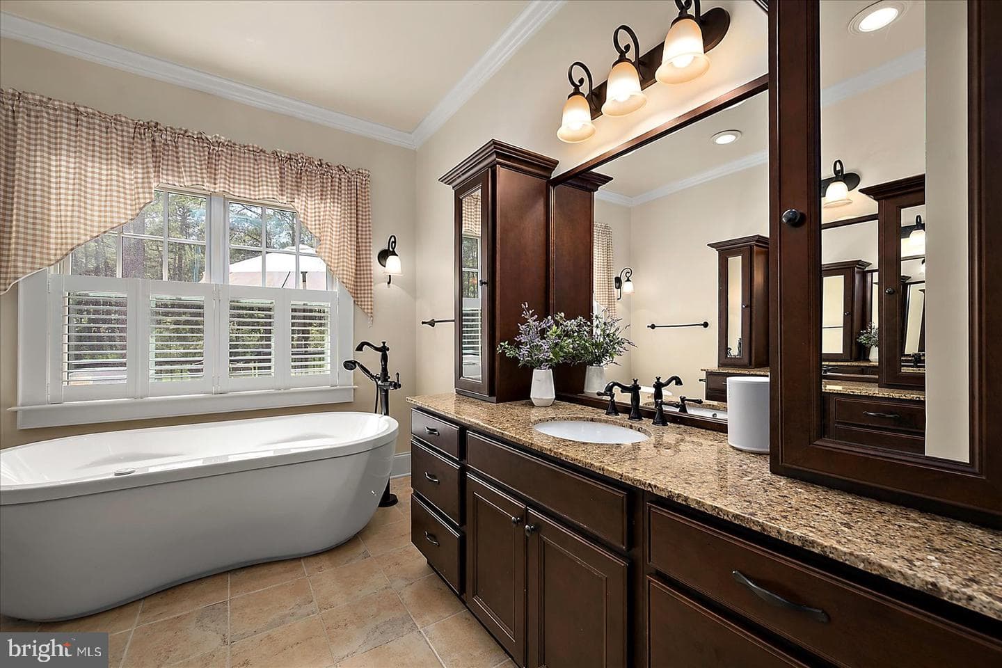 107 Port Arthur Court photo 70