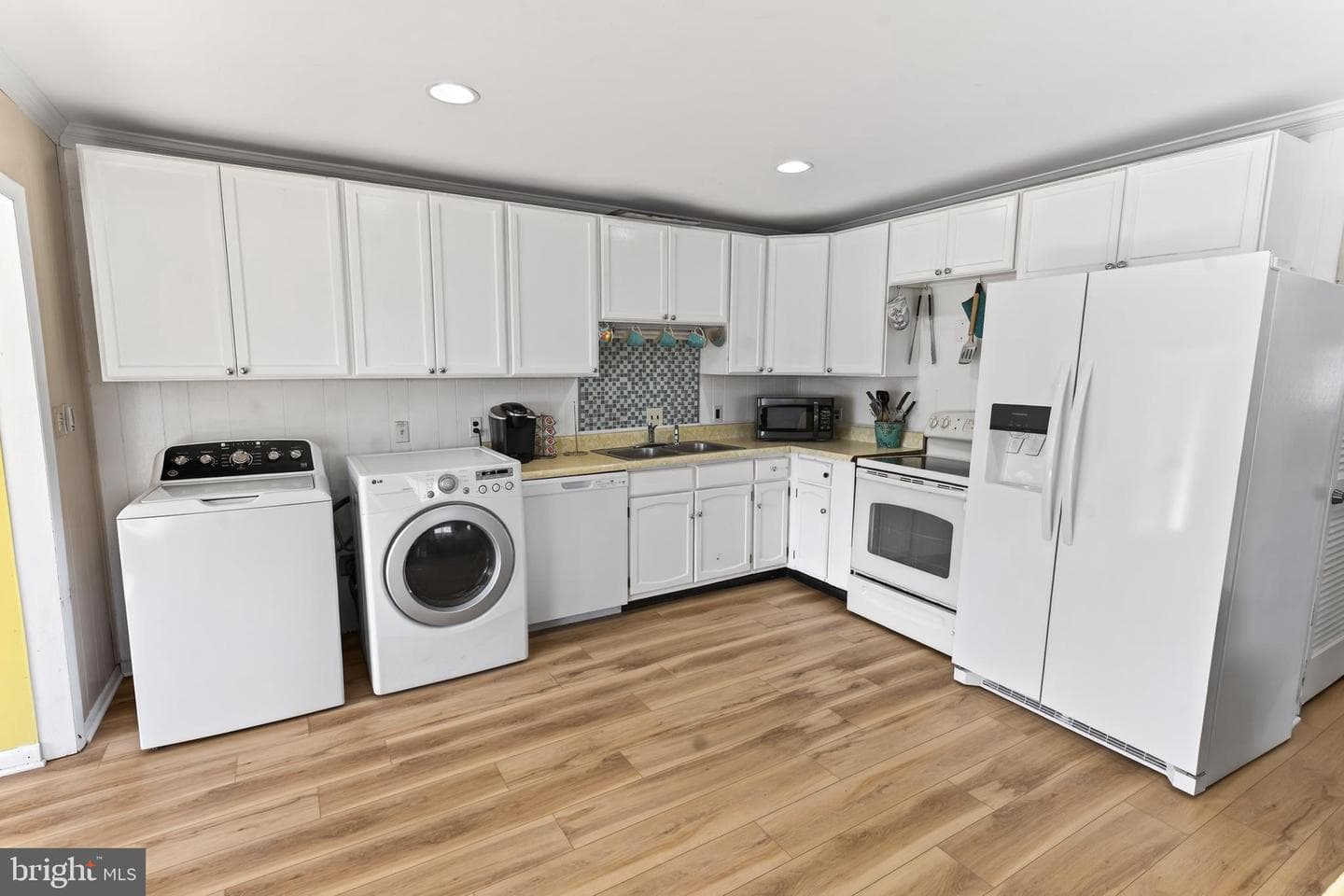 386 Ocean Parkway photo 17