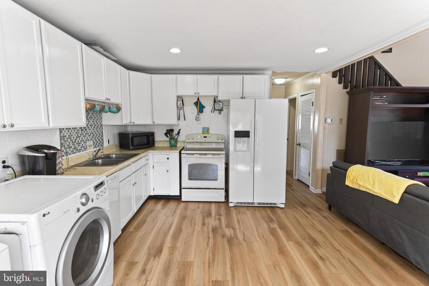 386 Ocean Parkway photo 19